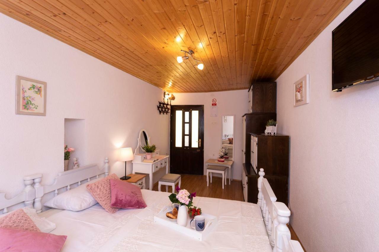 Apartman Verbenia Vrbnik  Εξωτερικό φωτογραφία