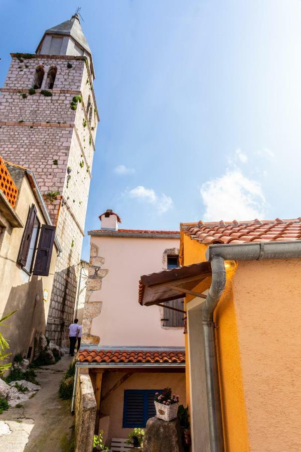 Apartman Verbenia Vrbnik  Εξωτερικό φωτογραφία